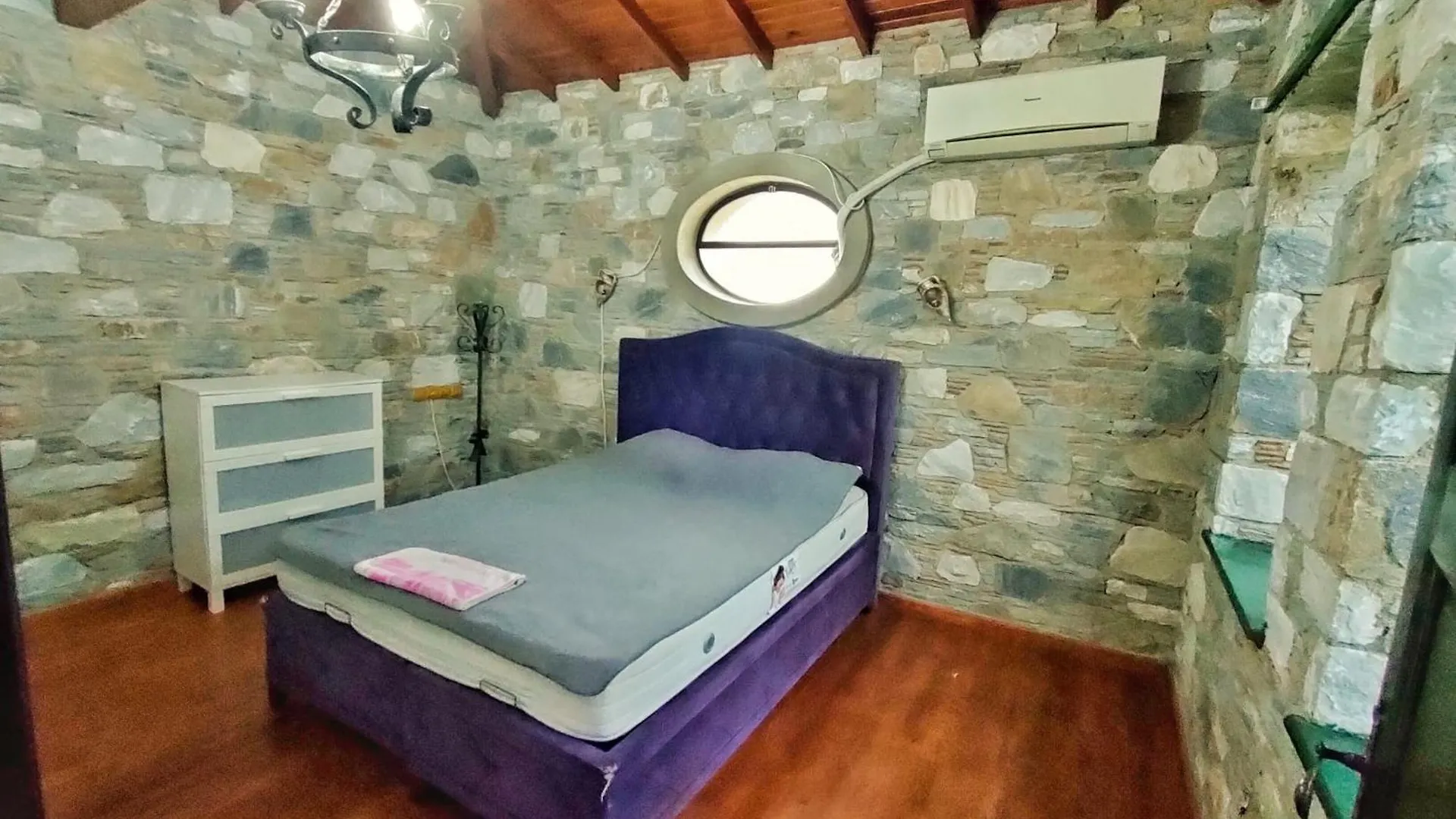 Kybele Tas Konak Kusadası Turecko